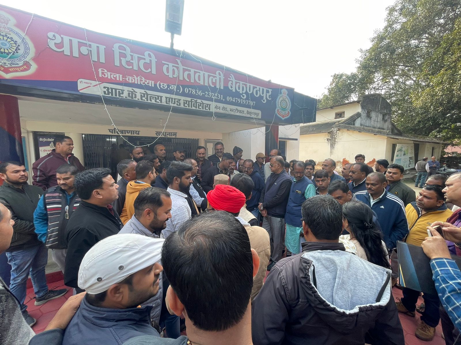 ब्राह्मण समाज आक्रोशित, रैली निकाल कोतवाली का घेराव किया