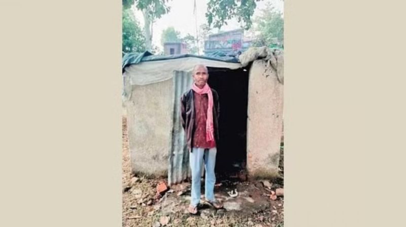 dalit man forced to live in a toilet for 6 years in jharkhand village