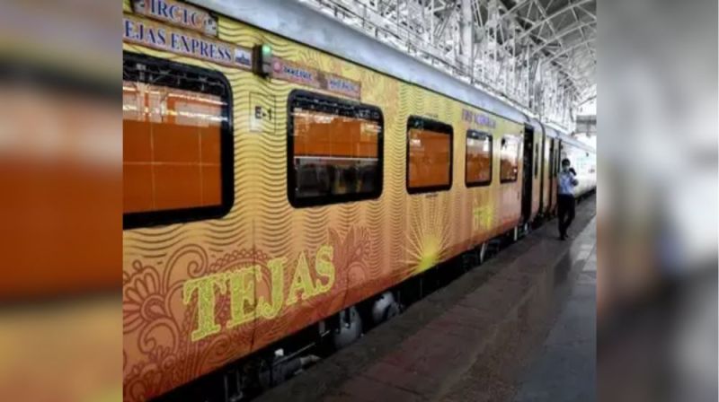 mumbai_tejas_rajdhani_express.jpg