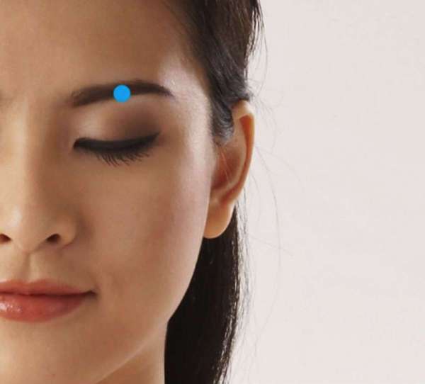 acupuncture-point-on-eyebro.jpg