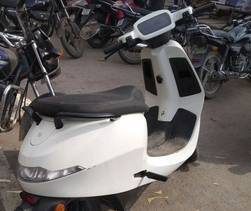 वाहनों की दौड़ में अब इलेक्ट्रिक की बढ़ रही स्पीड, बाड़मेर में दो सालों में सडक़ों पर बढ़ गए 17 गुणा ईवी