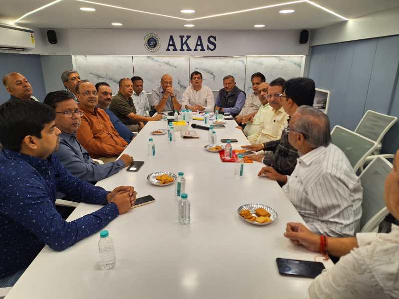 SURAT KAPDA MANDI: 90 दिन बाद भी पेमेंट नहीं करने वालों के नहीं लेंगे ऑर्डर