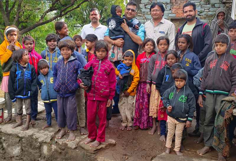 SURAT SPECIAL NEWS: सर्दी से सुरक्षा व चेहरे पर मुस्कान ही लक्ष्य