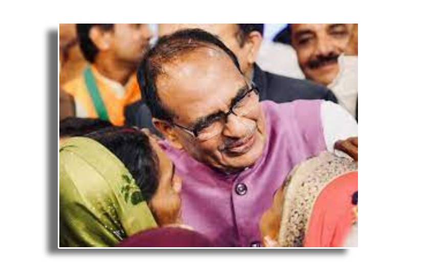 mp_former_cm_shivraj_singh_chouhan_meet_ladli_behna_-_copy.jpg