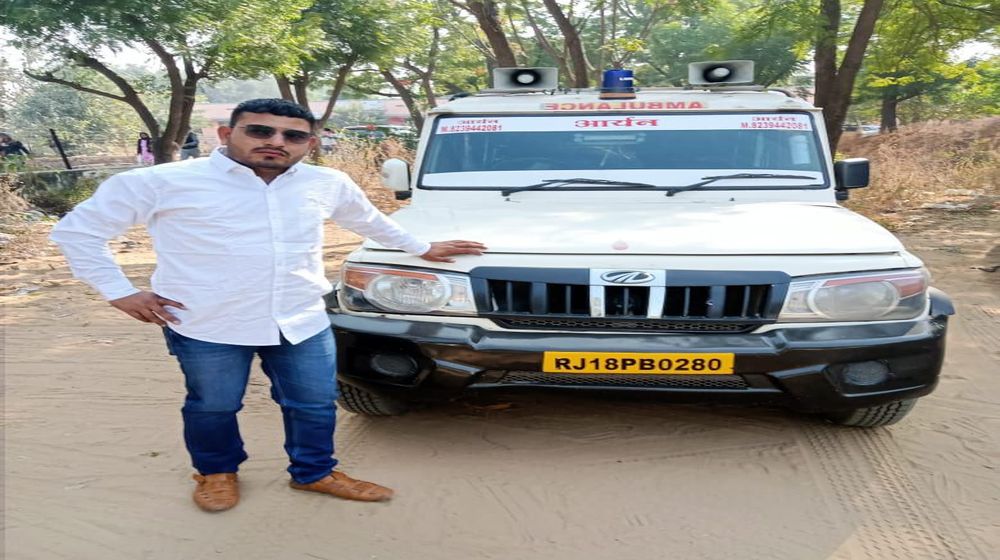 लावारिश शवों का सहारा बना एंबुलेंस मैन आर्यन