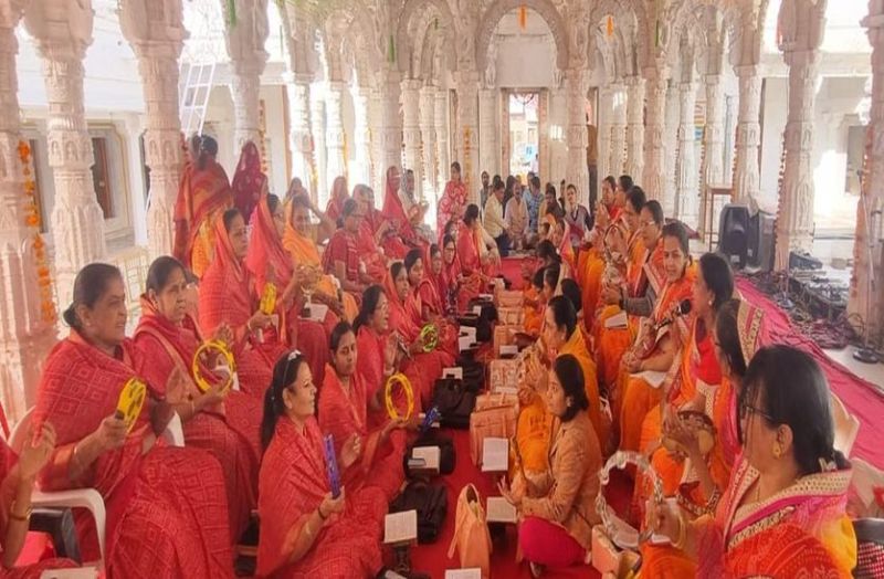 jain samaj: महिलाओं ने इस मंदिर में गाए भजन