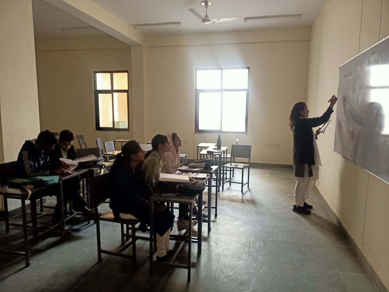 विवि अब तक तय नहीं कर पाया परीक्षा पैटर्न