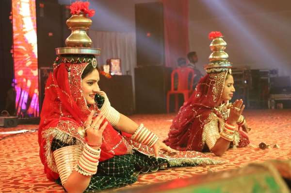Thirteen clap dance mesmerized the audience at the Sharad Mahotsav fair...see photos