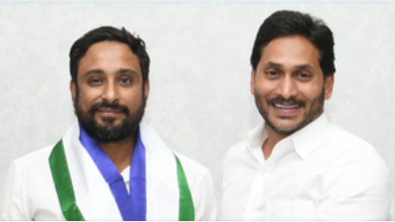 ambati-rayudu-joins-ysr-congress.jpg