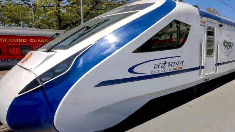 vande_bharat_train.jpg