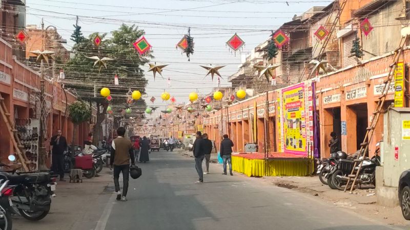 नववर्ष 2024 के स्वागत में सज गया शहर, अनूठे अंदाज में होगा स्वागत