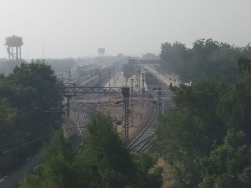 सुबह कोहरे का असर