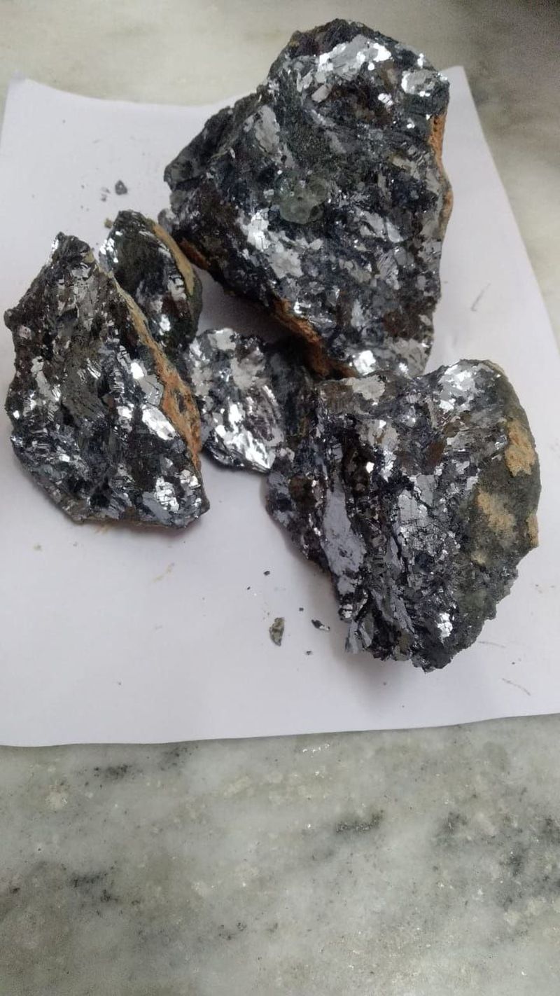 सरकार खनिज की तलाश करना क्यूं भूल गई