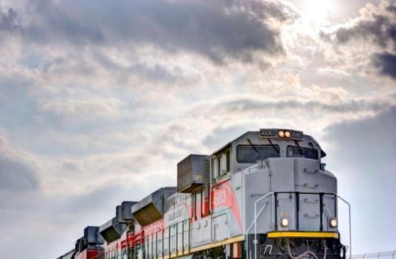 विशाल रेल नेटवर्क को अपनाने के लिए बेताब खाड़ी के देश