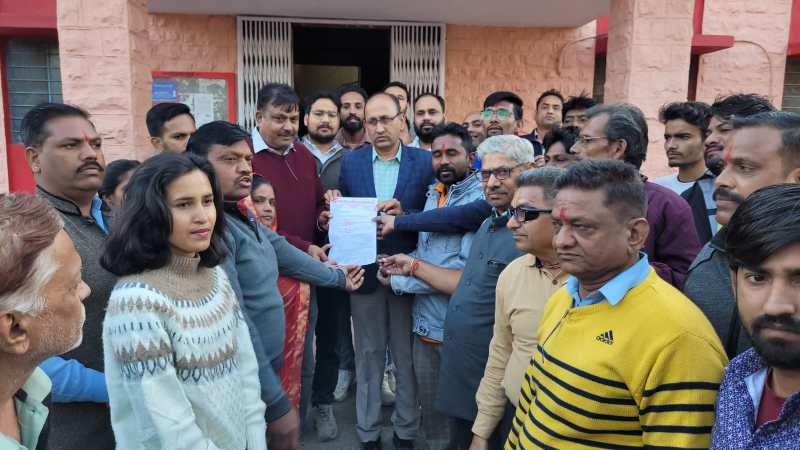 राजस्थान के इस जिले में पूर्व विधायक की टिप्पणी से हिन्दू संगठनों में रोष, पुतला जलाया