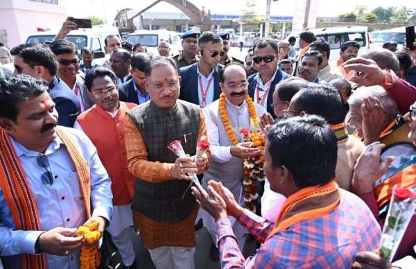 बस्तरियों से मुख्यमंत्री साय ने की मुलाकात