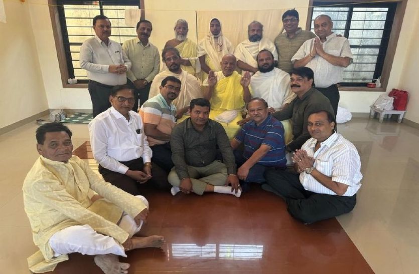Parshvanath: जाने किस कारण से बदल गया है इस गांव का वातावरण
