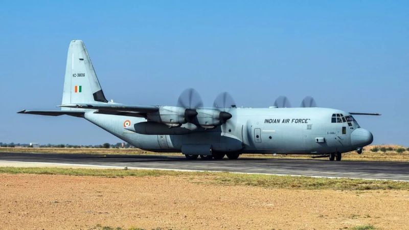 Indian Air Force created history landed Hercules aircraft on Kargil airstrip in night