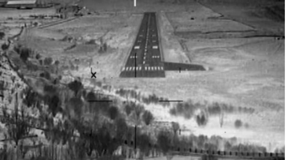 iafs_c_130j_carries_out_night_landing_at_kargil_airstrip_with_garud_like_israel_operation_thunderbolt_.png
