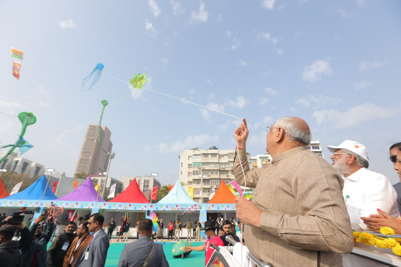 देश के विकास की पतंग आकाश में भर रही ऊंची उड़ान, गुजरात सबसे बड़ा पतंग उत्पादक: सीएम