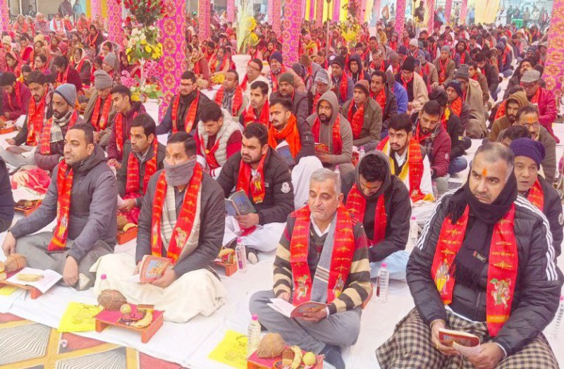 जामवंत के बचन सुहाए, सुनि हनुमंत हृदय अति भाए