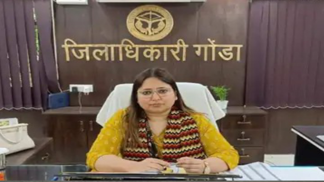 जिलाधिकारी नेहा शर्मा