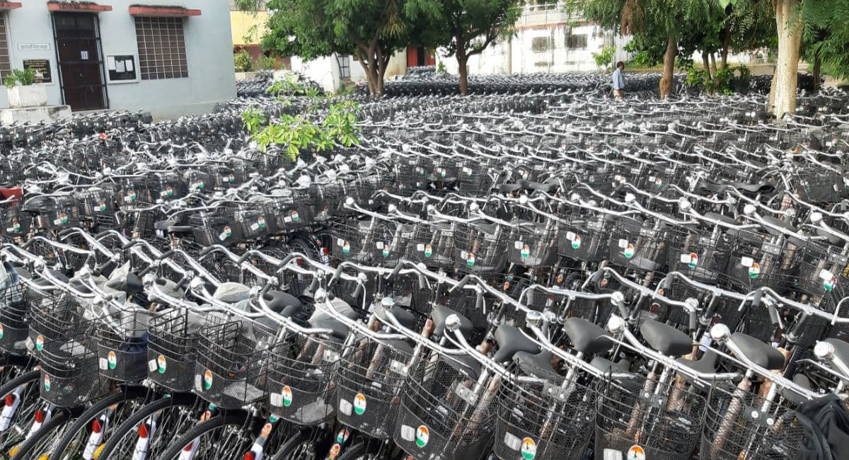 cycle_distribution_in_rajasthan.jpg