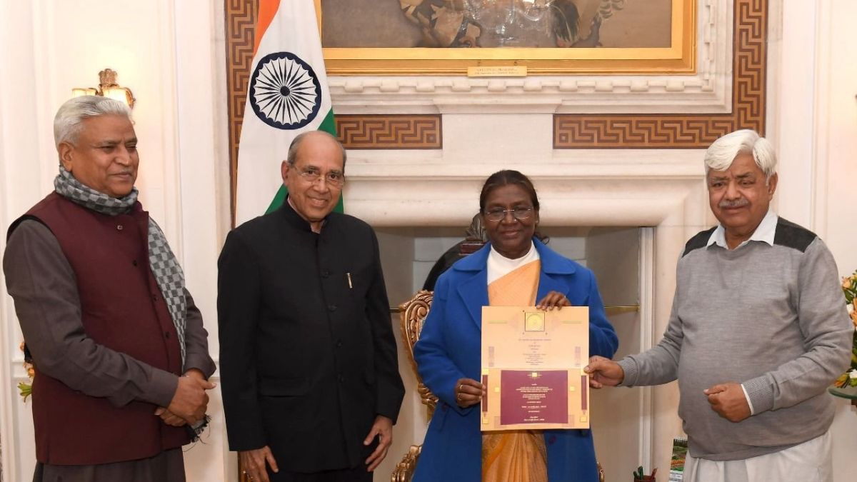 President Draupadi Murmu received invitation for inauguration Ram mandir, said will find time to come soon
