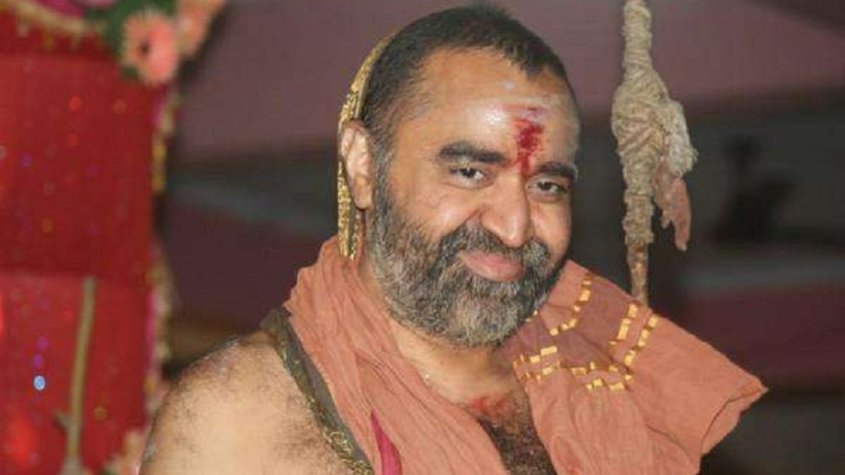 Kanchi Kamakoti Mutt Shankaracharya supports PM Modi amid controversies