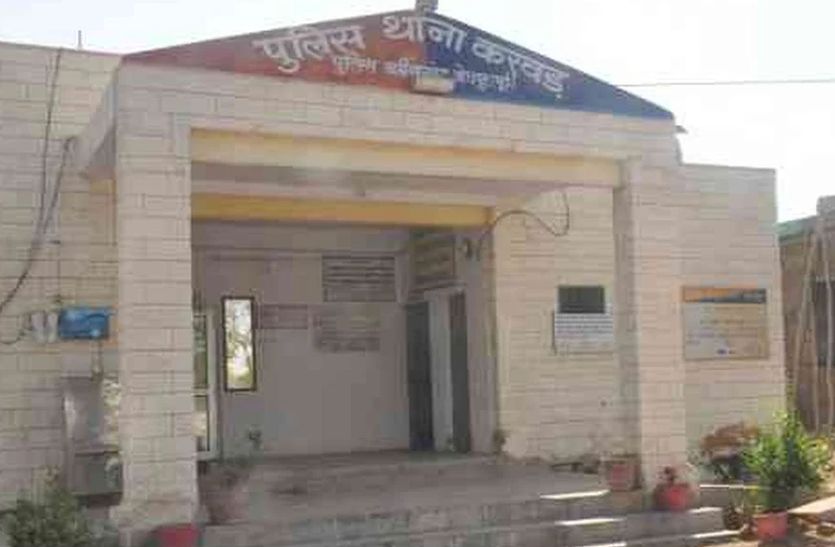 टोल नाकाकर्मियों से मारपीट व धमकियां, संचालन के बदले 50 हजार मांगे