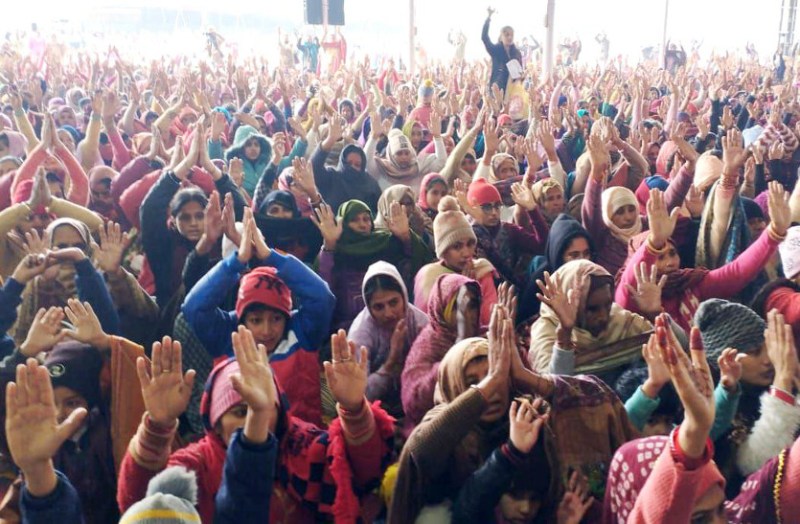 ठंड पर आस्था भारी: डेरा सच्चा सौदा के मौजपुर धाम में उमड़ा श्रद्धालुओं का सैलाब