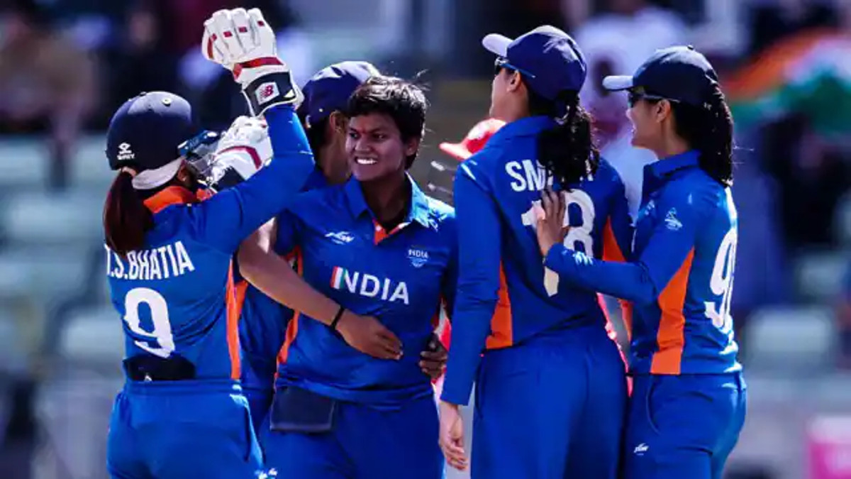 indian_women_cricket_team.jpg