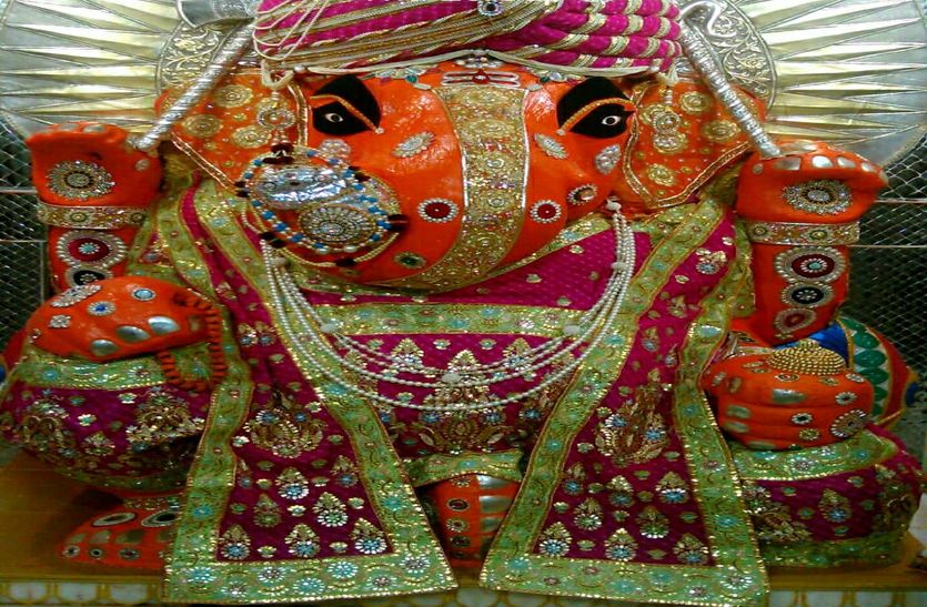 गणेशजी ने जीमे पौष बड़े, दर्शनों के लिए उमड़े भक्त, गूंज उठे जयकारें