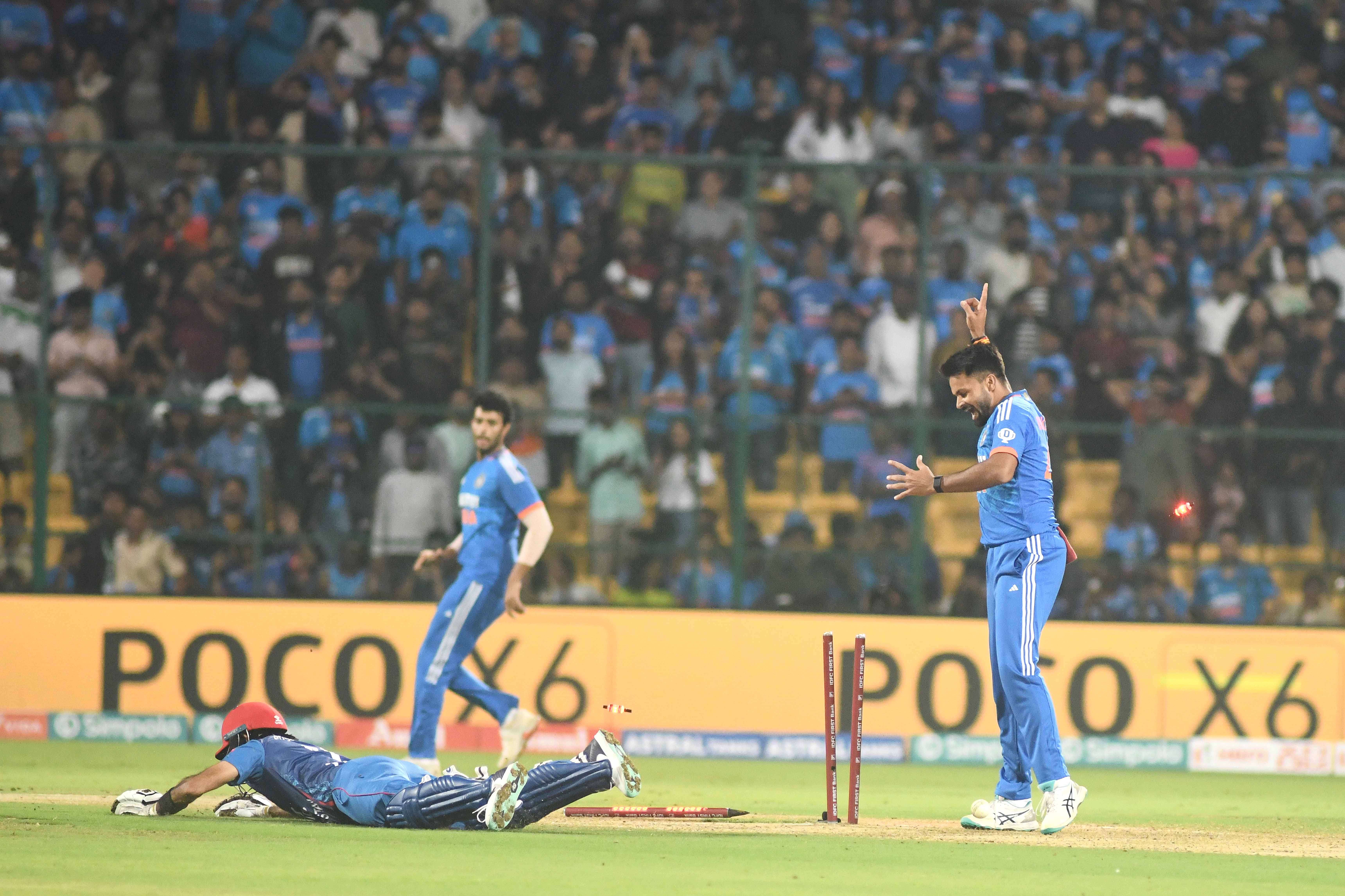 Photos: 3rd T20: दूसरे सुपर ओवर में जीता भारत