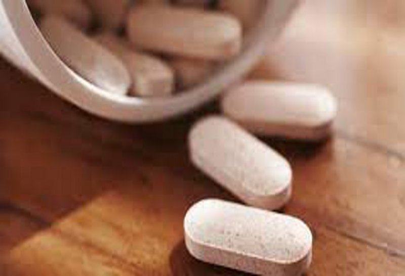 2 साल की मासूम बालिका ने चॉकलेट समझकर खा ली टेबल पर रखी आयरन की गोलियां, मौत