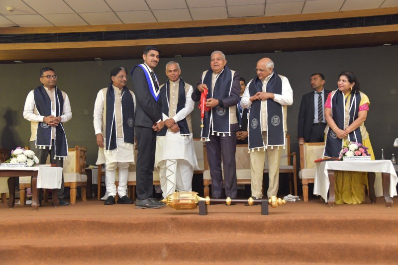 राम, सीता और लक्ष्मण हमारे संविधान का हिस्सा: उप राष्ट्रपति