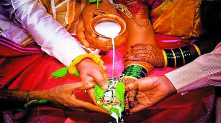खरमास समाप्त होते ही शहर में गूंजने लगी शहनाइयां