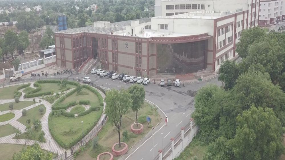 प्रदेश के सभी मेडिकल कॉलेज में चिकित्सकों सहित स्टॉफ की होगी मॉनिटरिंग