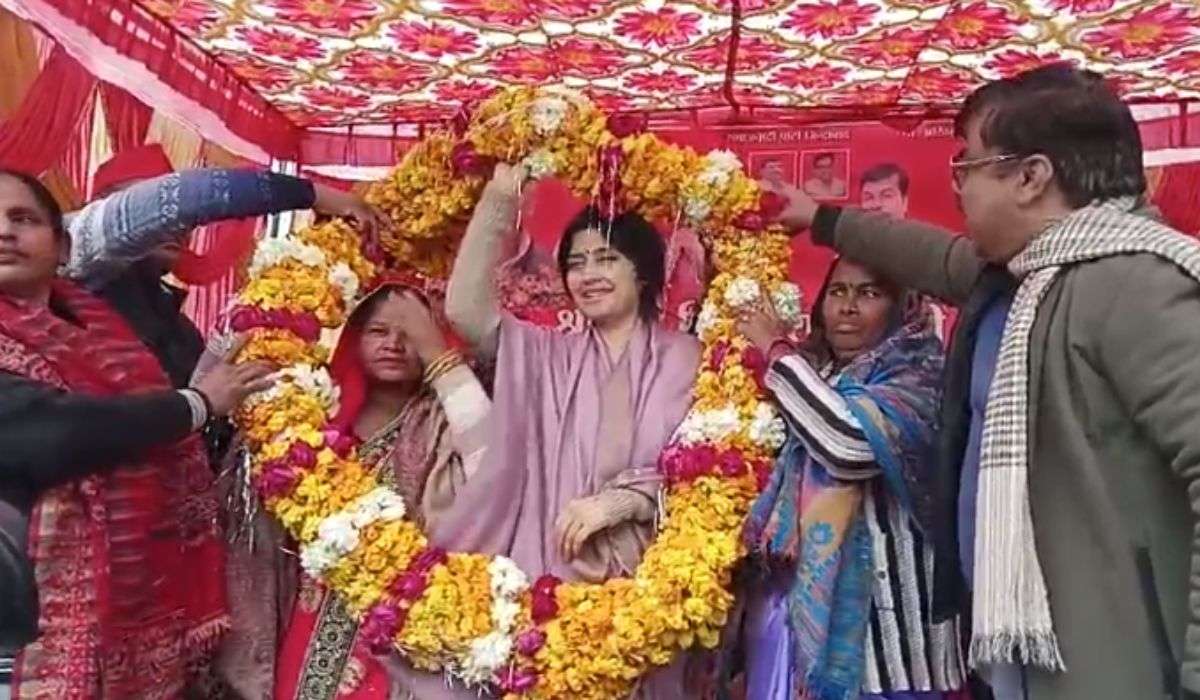 dimple_yadav_in_mainpuri.jpg