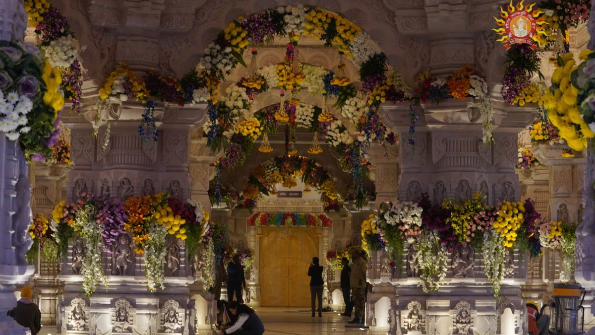 Dilip Kumar V Lakhi donated 101 kg of gold for Ram mandir gold door of the temple is made from this