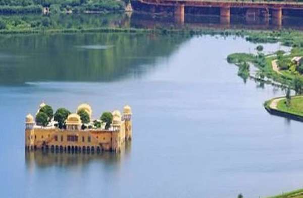 jal_mahal3.jpg