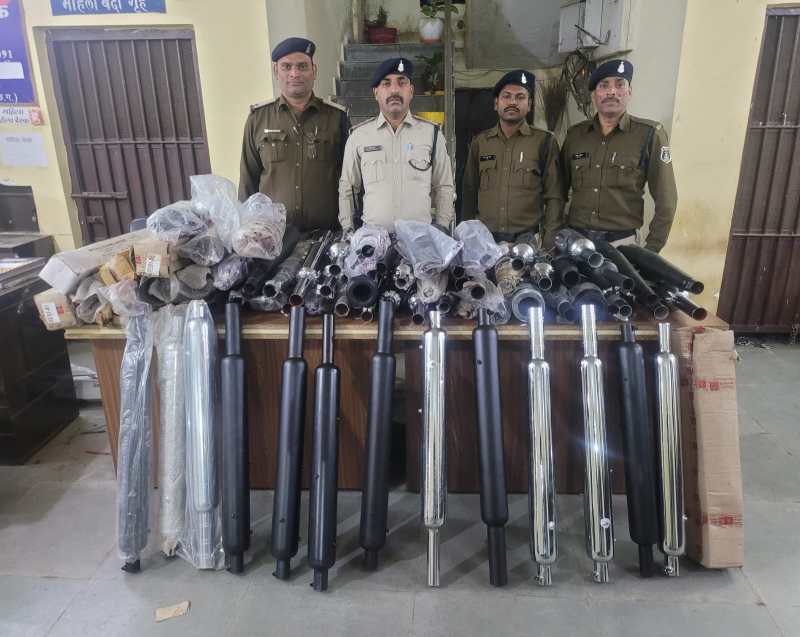 बाइक में मॉडिफाई साइलेंसर लगाए तो हो जाएं सावधान, देना पड़ेगा जुर्माना