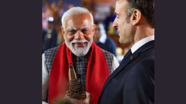 Selfie of PM Modi, Macron