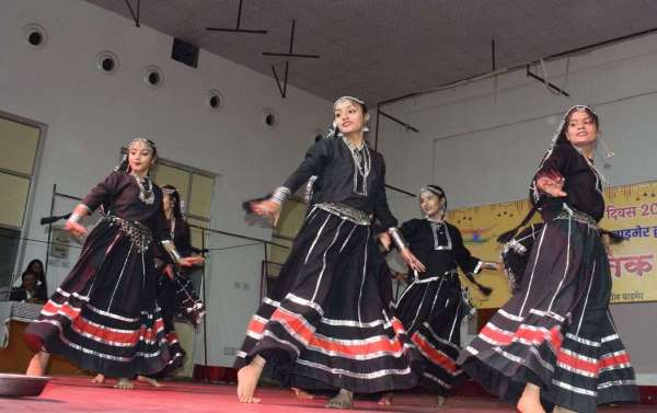 सांस्कृतिक कार्यक्रम हुए आयोजित