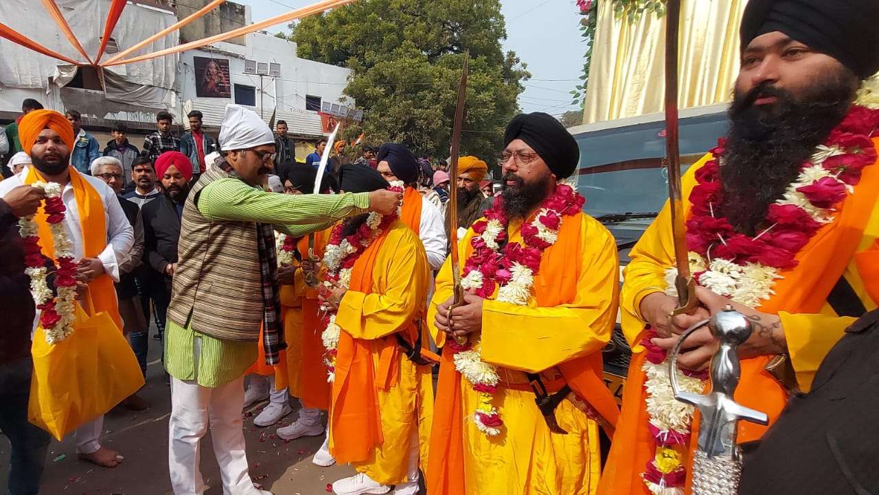 Photo gallery: श्री गुरु गोविंद सिंह का प्रकाश उत्सव पर्व, सिखों ने दिखाएं करतब