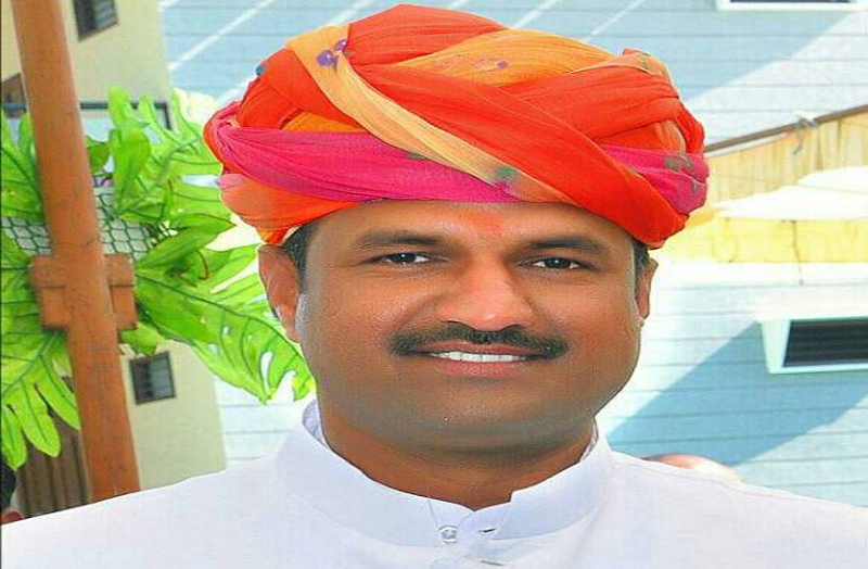 सामाजिक—आर्थिक उत्थान के लिए गरीब को केन्द्र की योजनाओं से जोडें— सीपी जोशी