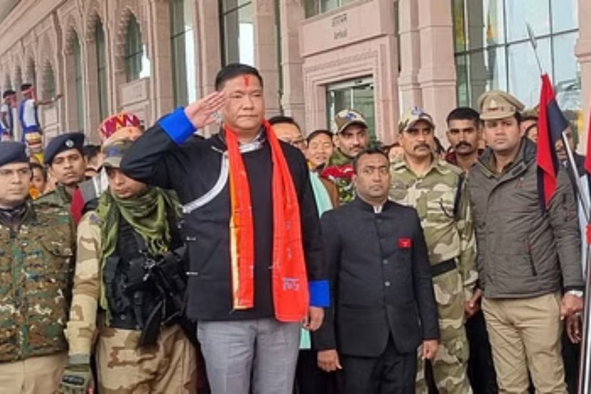 arunachal_chief_minister_pema_khandu_and_cabinet_minister_reached_ayodhya__for_darshan_of_ramlala.jpg