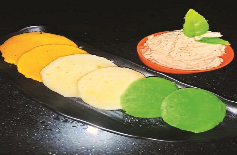 Recipe - तिरंगी रवा इडली