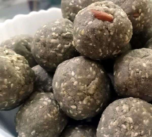 bajre-ke-laddu-recipe.jpg