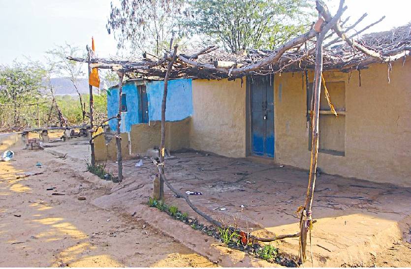 minor_girl_gang_rape_case_gwalior_villagers_left_home_locked_in_panic_whole_village_empty.jpg